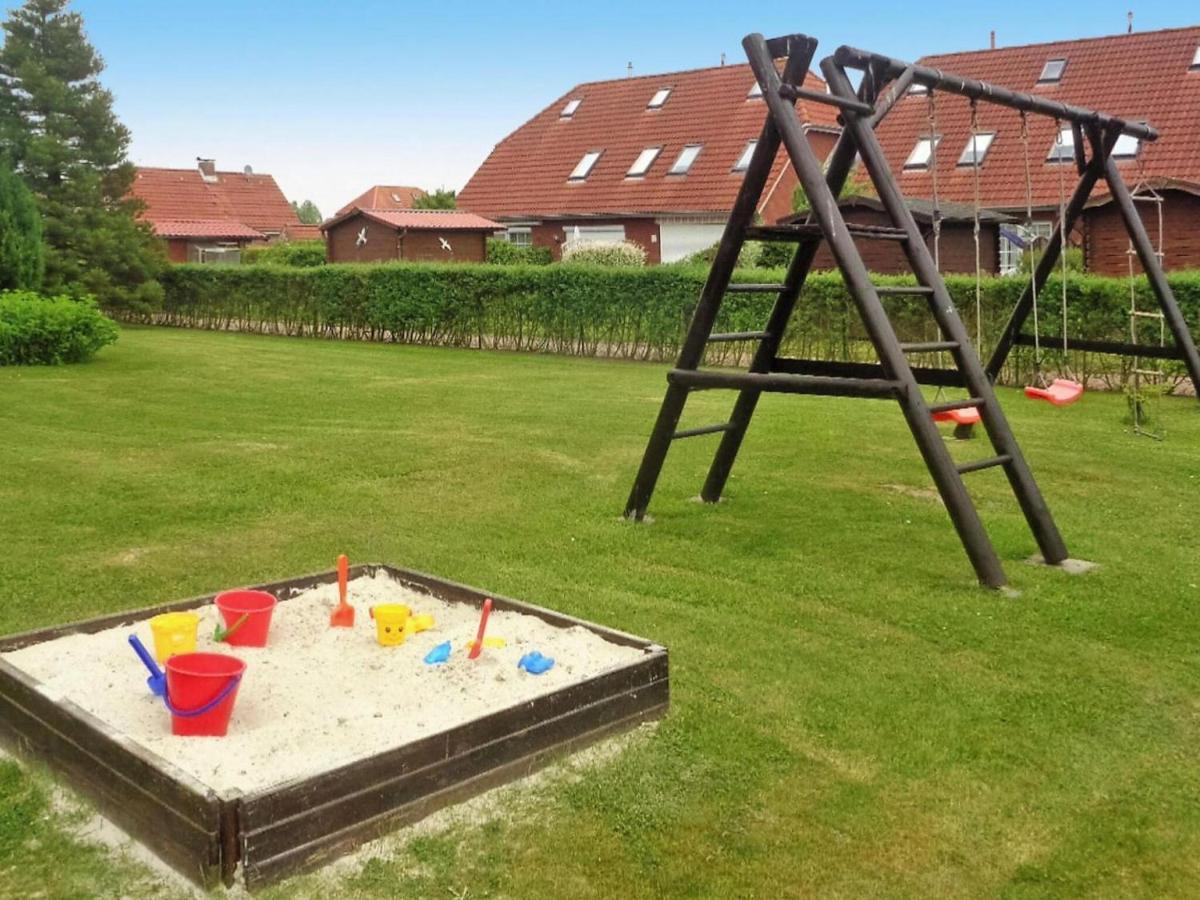 Ferienhaus Mit Grossem Garten In Neßmersiel Exteriör bild